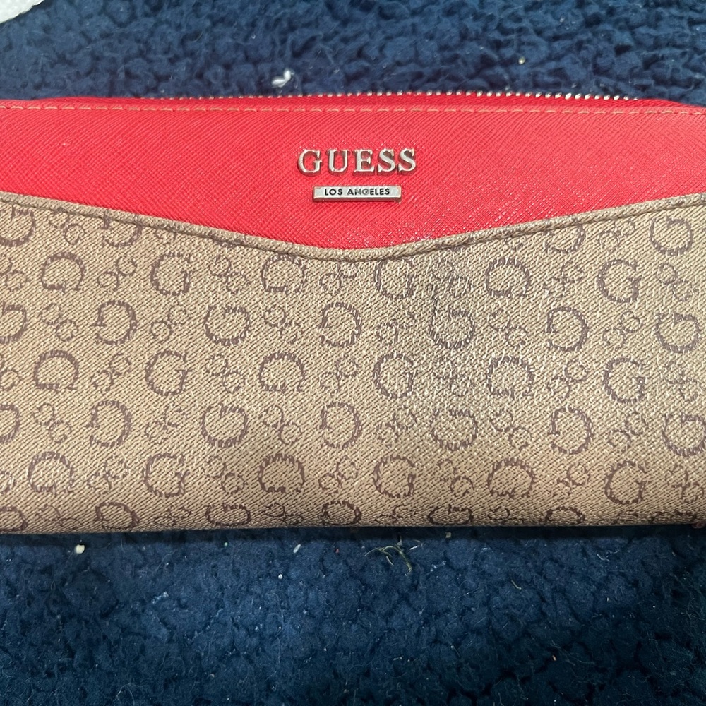 Guest lost Angeles g print red and brown  zipper wallet